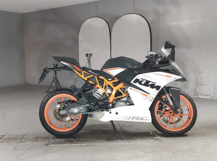 Мотоцикл KTM RC 390 с пробегом 39470 km