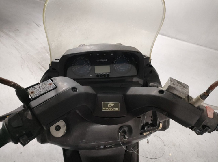 Мотоцикл Hyosung MS3 250 з пробігом 4344 km