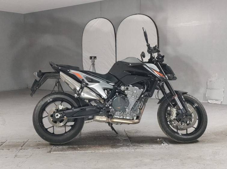 Мотоцикл KTM 790 DUKE з пробігом 11297 km