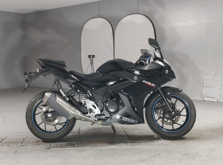 Мотоцикл Suzuki GSX250R с пробегом 14863 km