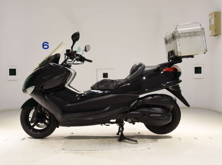 Мотоцикл Yamaha MAJESTY 250 з пробігом 49610 km