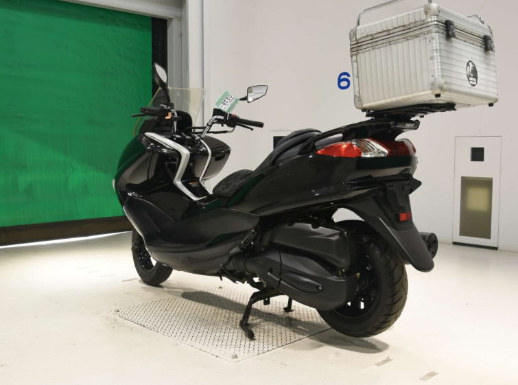 Мотоцикл Yamaha MAJESTY 250 з пробігом 49610 km