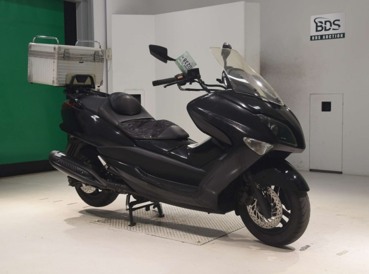 Мотоцикл Yamaha MAJESTY 250 з пробігом 49610 km