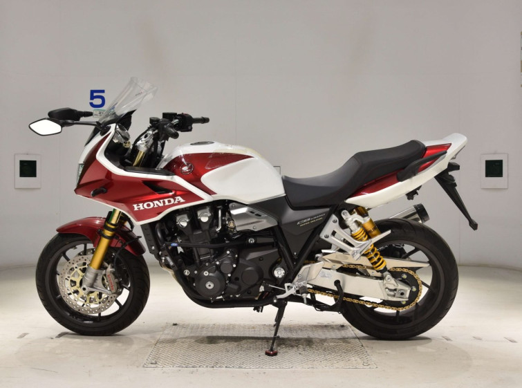Мотоцикл Honda CB1300SF с пробегом 1035 km