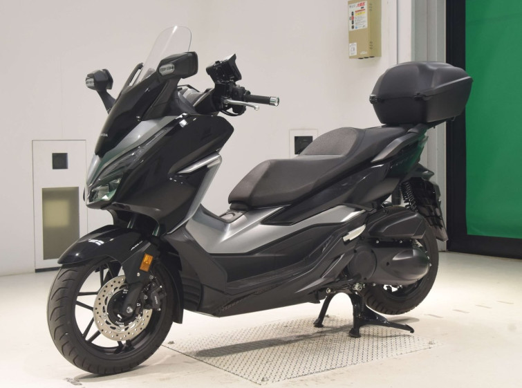 Мотоцикл Honda FORZA с пробегом 3744 km