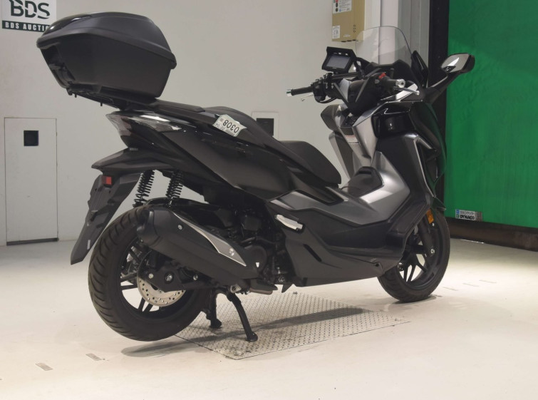 Мотоцикл Honda FORZA с пробегом 3744 km