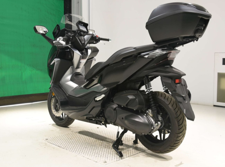 Мотоцикл Honda FORZA с пробегом 3744 km