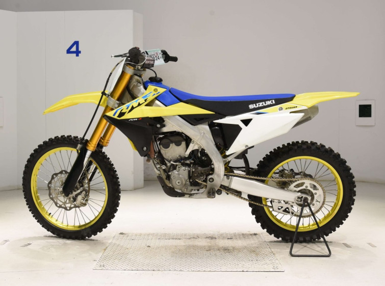 Мотоцикл Suzuki RMZ250