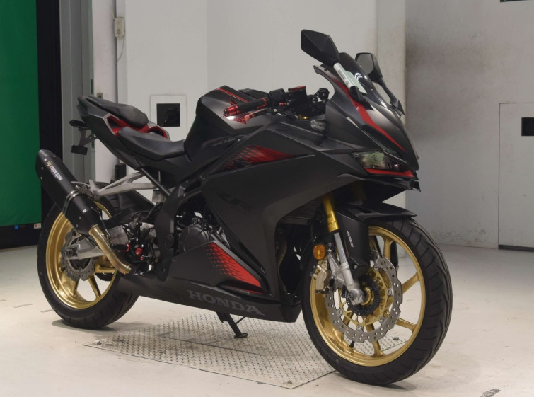 Мотоцикл Honda CBR250RRA з пробігом 17905 km