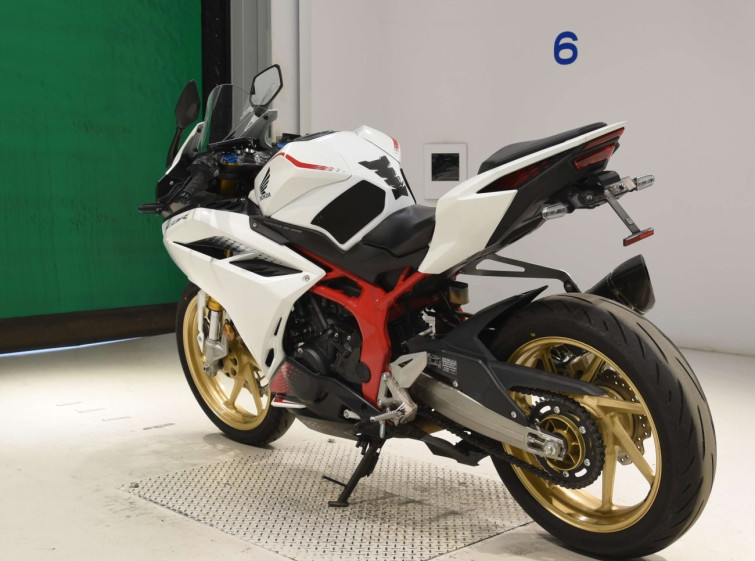 Мотоцикл Honda CBR250RRA з пробігом 14394 km