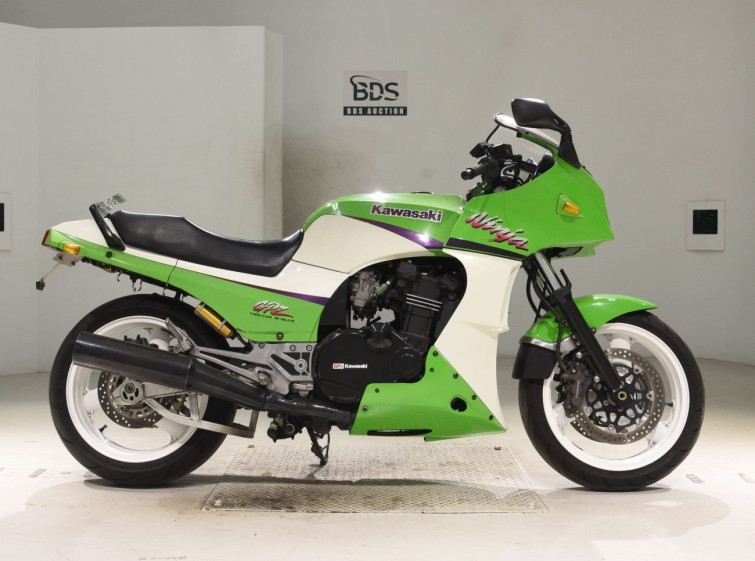 Мотоцикл Kawasaki GPZ900R з пробігом 33916 km