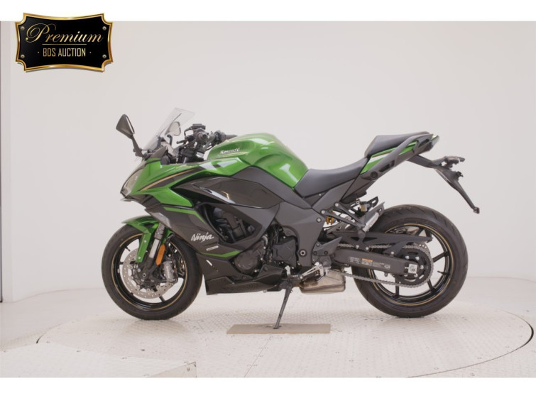 Мотоцикл Kawasaki ninja 1000 sx с пробегом 801 km