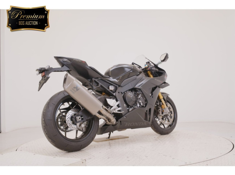 Мотоцикл Honda CBR1000RR SP з пробігом 1424 km