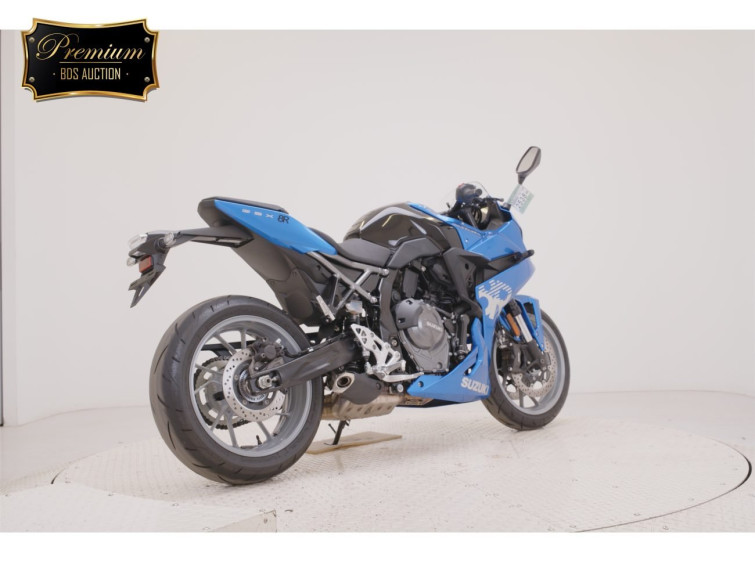 Мотоцикл Suzuki GSX-8R з пробігом 5674 km