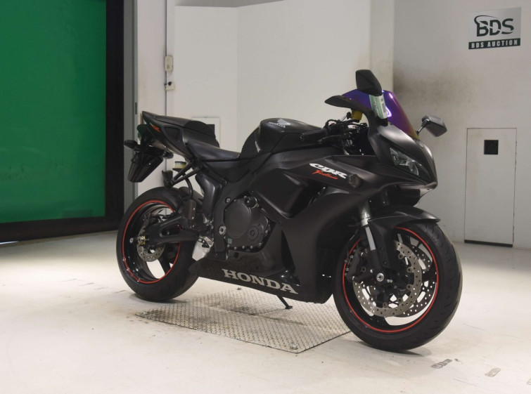 Мотоцикл Honda CBR1000RR з пробігом 30494 km