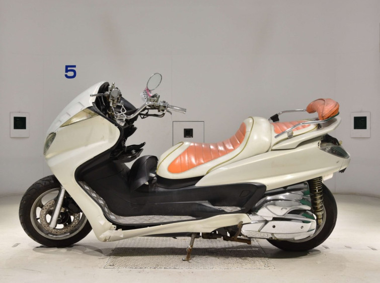 Мотоцикл Yamaha MAJESTY 250 с пробегом 19458 km