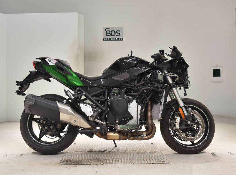 Мотоцикл Kawasaki NINJA H2 SX с пробегом 2596 km