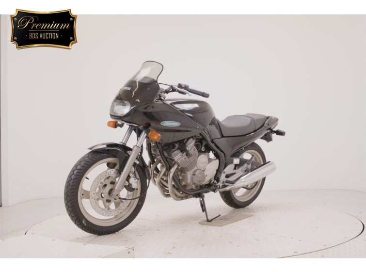 Мотоцикл Yamaha XJ400 DIVERSION з пробігом 4 km