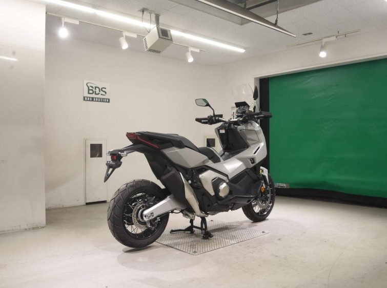 Мотоцикл Honda X-ADV750-2 з пробігом 6 km