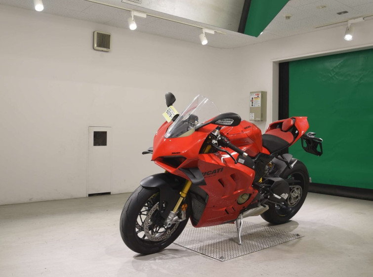 Мотоцикл Ducati PANIGALE V4S с пробегом 1378 km