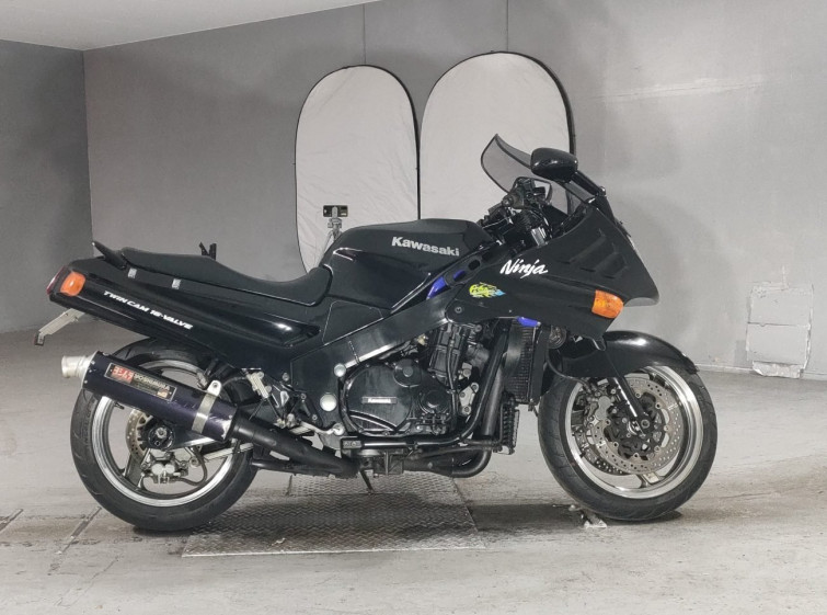 Мотоцикл Kawasaki ZZ-R1100 з пробігом 61718 km