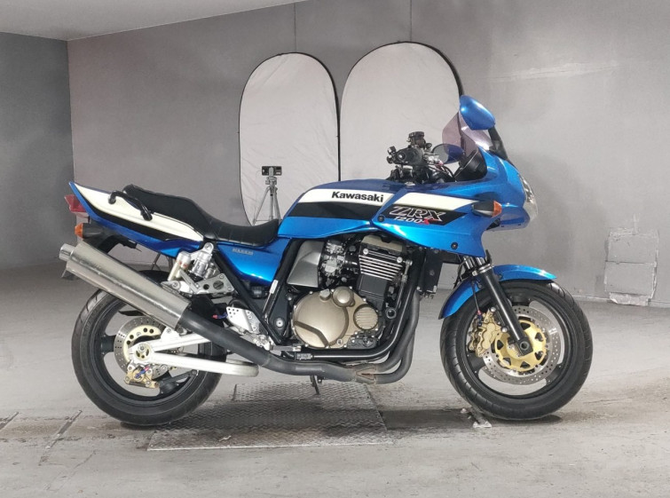 Мотоцикл Kawasaki ZRX1200S с пробегом 23808 km