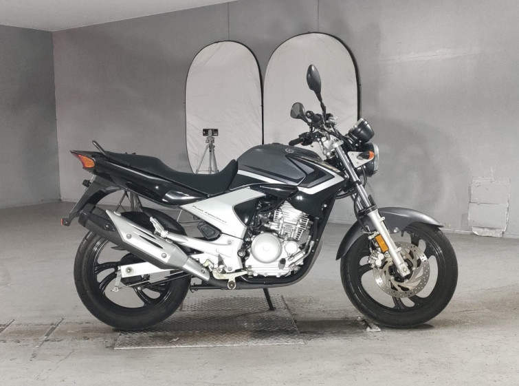 Мотоцикл Yamaha YBR250 з пробігом 11143 km