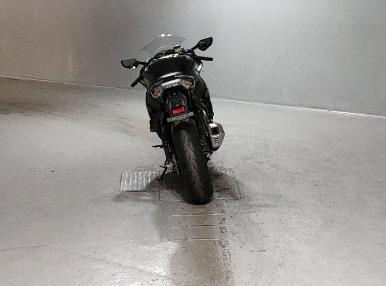 Мотоцикл Kawasaki NINJA ZX-10R з пробігом 3456 km