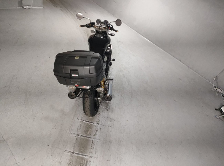 Мотоцикл Yamaha XJR1300 з пробігом 57818 km