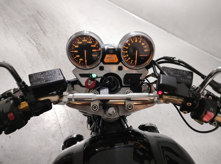 Мотоцикл Yamaha XJR1300 з пробігом 57818 km