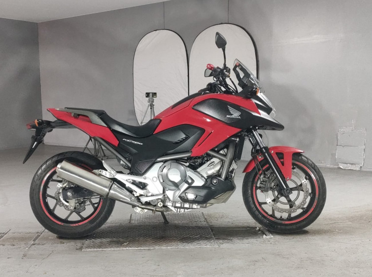 Мотоцикл Honda NC700XD з пробігом 45762 km