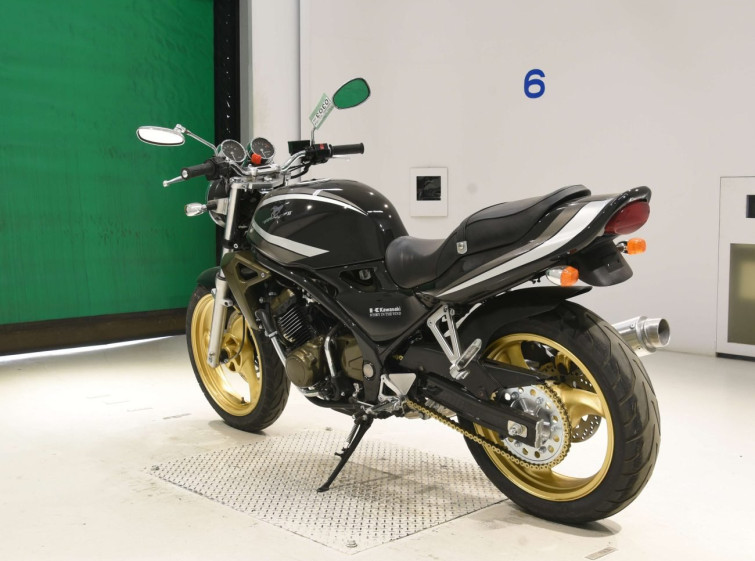 Мотоцикл Kawasaki BALIUS ZR250 з пробігом 2104 km