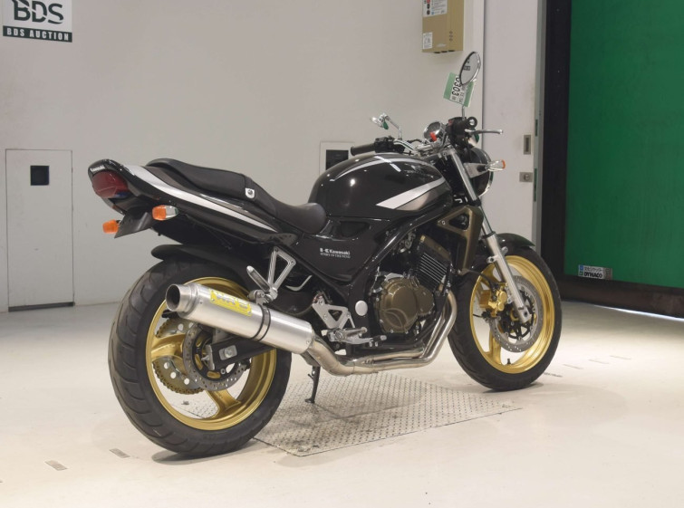 Мотоцикл Kawasaki BALIUS ZR250 з пробігом 2104 km