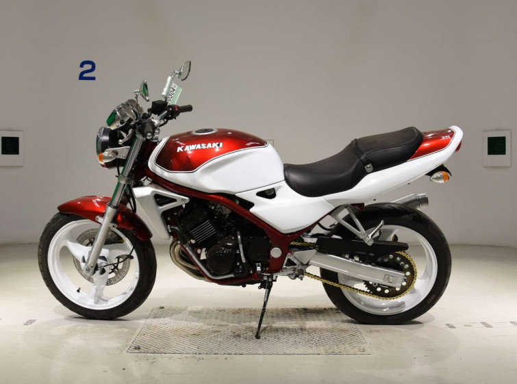 Мотоцикл Kawasaki BALIUS ZR250 з пробігом 6557 km