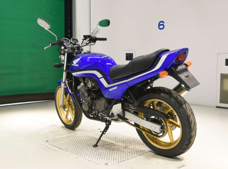 Мотоцикл Honda JADE CB250 з пробігом 4137 km