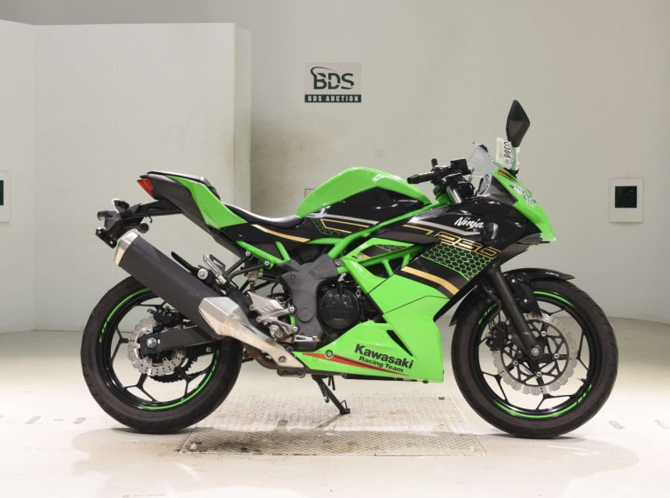Мотоцикл Kawasaki NINJA250