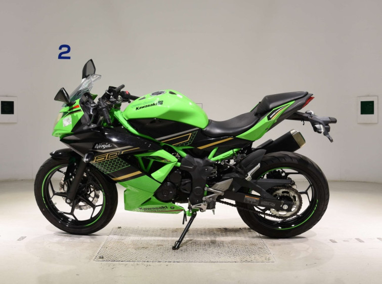 Мотоцикл Kawasaki NINJA250