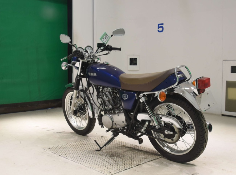 Мотоцикл Yamaha SR400 з пробігом 1137 km