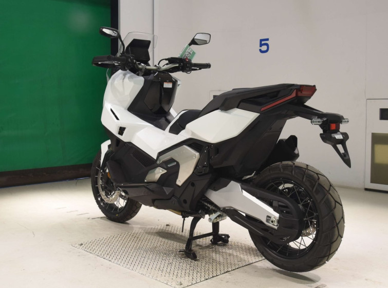 Мотоцикл Honda X-ADV750-2 з пробігом 100 km