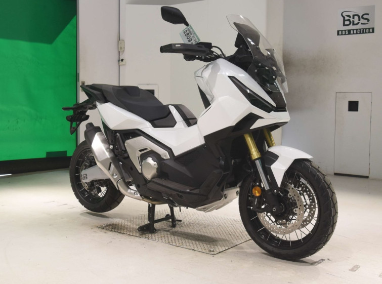Мотоцикл Honda X-ADV750-2 з пробігом 100 km