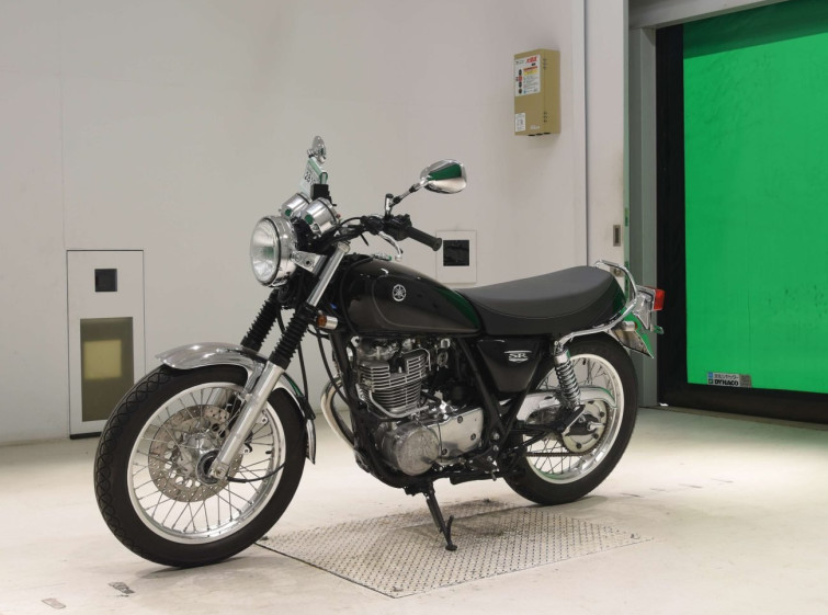 Мотоцикл Yamaha SR400 з пробігом 1959 km