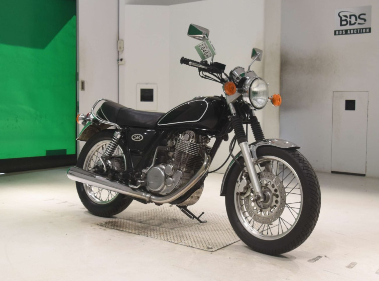 Мотоцикл Yamaha SR400 с пробегом 28651 km