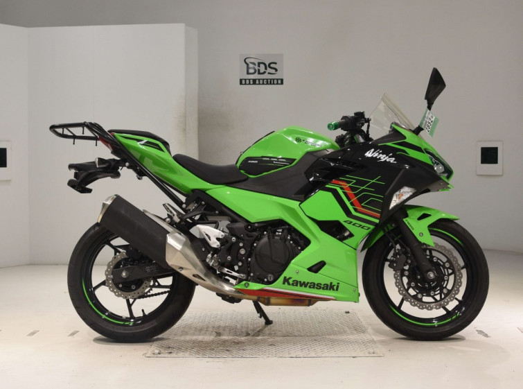 Мотоцикл Kawasaki NINJA400 з пробігом 4900 km