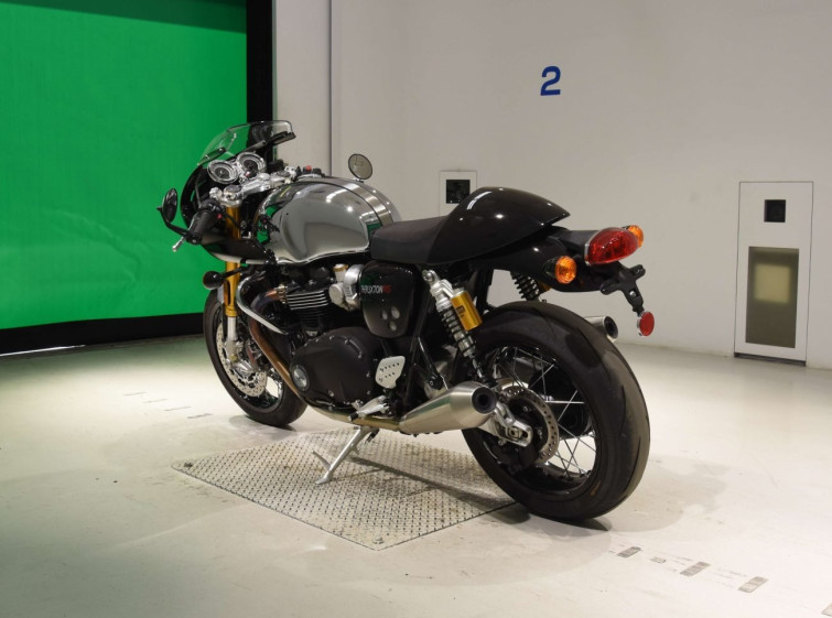 Мотоцикл Triumph THRUXTON 1200 RS с пробегом 2997 km
