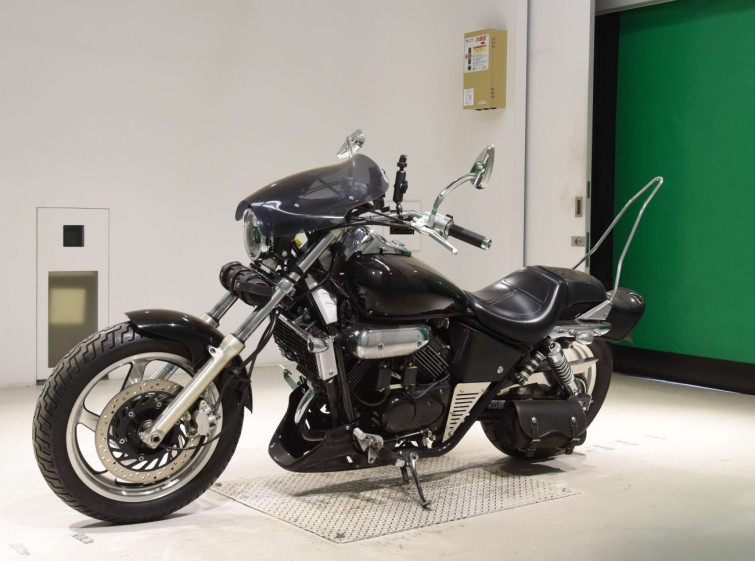 Мотоцикл Honda MAGNA250 с пробегом 21130 km