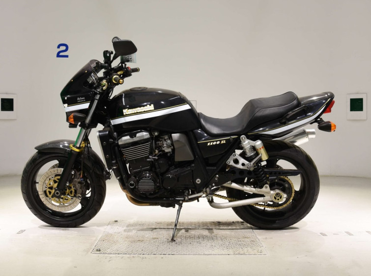 Мотоцикл Kawasaki ZRX1100 з пробігом 38602 km