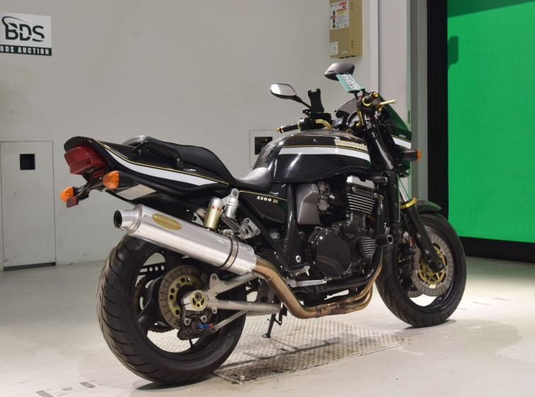 Мотоцикл Kawasaki ZRX1100 з пробігом 38602 km