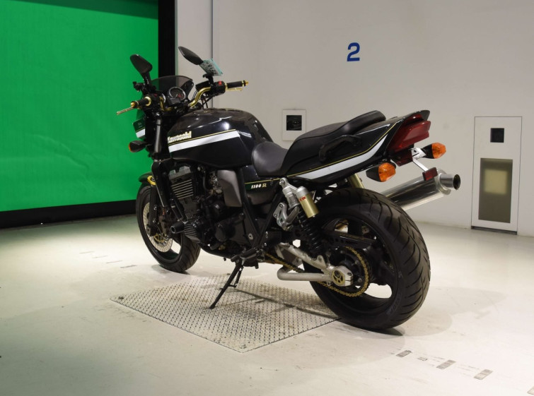 Мотоцикл Kawasaki ZRX1100 з пробігом 38602 km