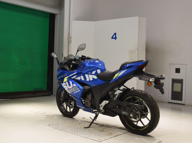 Мотоцикл Suzuki GIXXER250SF з пробігом 5403 km