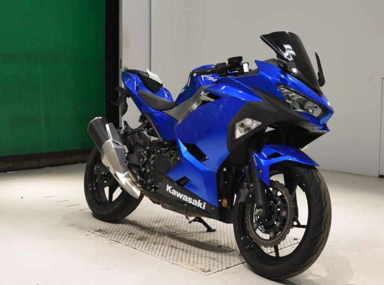Мотоцикл Kawasaki NINJA250 с пробегом 43372 km
